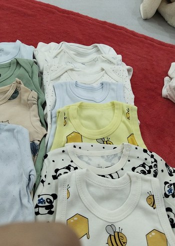 0_3 ay çeşitli zıbınlar hepsi tertemiz bazıları giyilmedı bile - Görsel 2