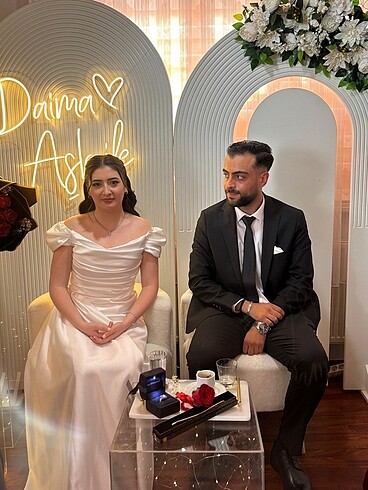 38 Beden beyaz Renk İsteme söz elbisesi