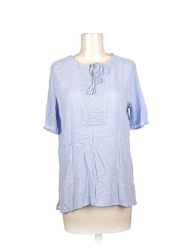 LC Waikiki Bluz %70 İndirimli.