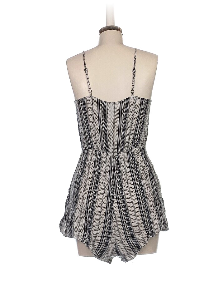 H&M Kısa Tulum %70 İndirimli. - Görsel 3