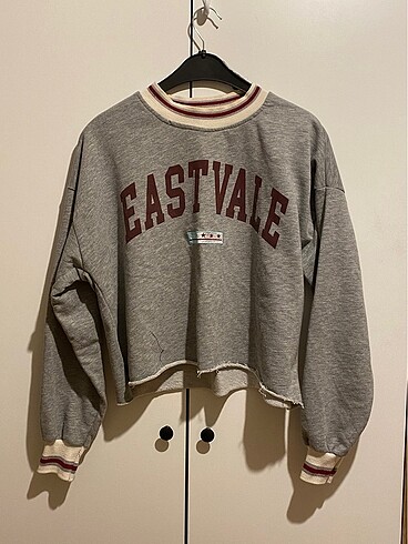 eastvale crop sweatshirt