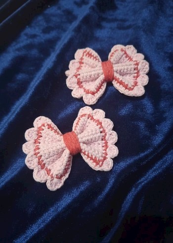 Pembe Nakışlı Fiyonk Saç Tokası - Görsel 2