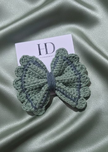 Yeşil Nakışlı Fiyonk Saç Tokası - Görsel 2