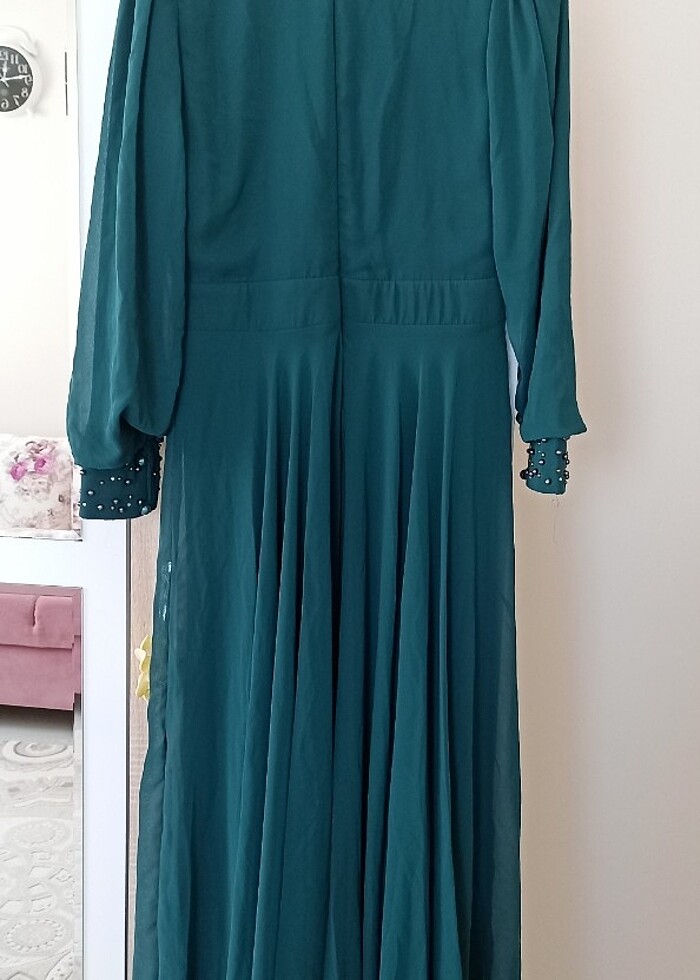 Zümrüt yeşili tesettür abiye  - Görsel 2