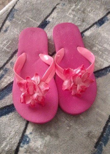 Pembe cocuk Terlik, Fırfırlı Çiçek Detaylı