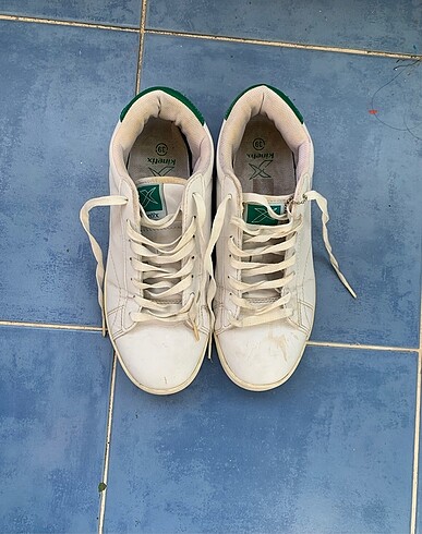 Kinetix Sneaker