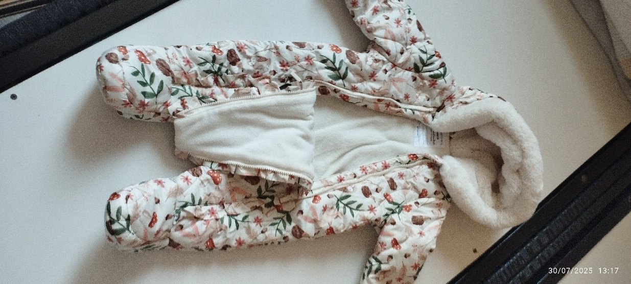 Beyaz Çiçekli Kız Bebek Tulumu mont - Görsel 4