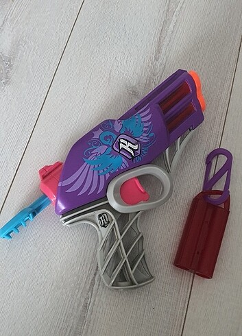 Nerf rebella