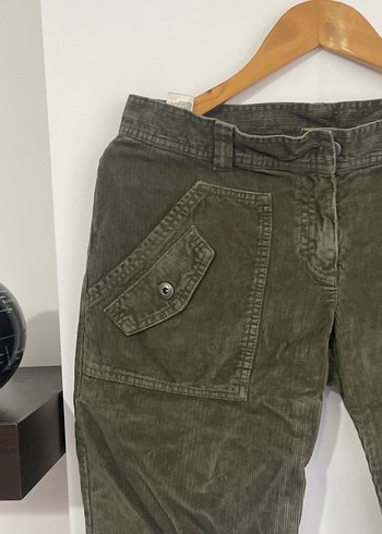 Gevşek Kesim Kadın Süet Bermuda Şort - Görsel 2