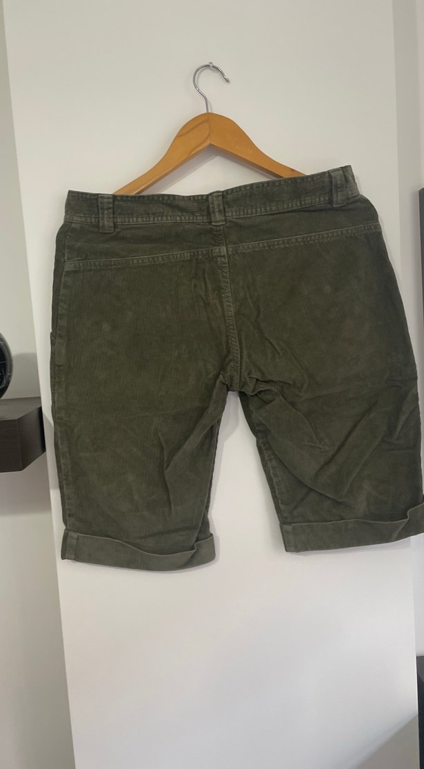 Gevşek Kesim Kadın Süet Bermuda Şort - Görsel 4