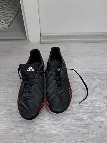 Adidas krampon