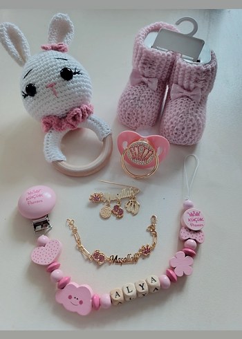 Pembe Örgü Kız Bebek Aksesuar Seti