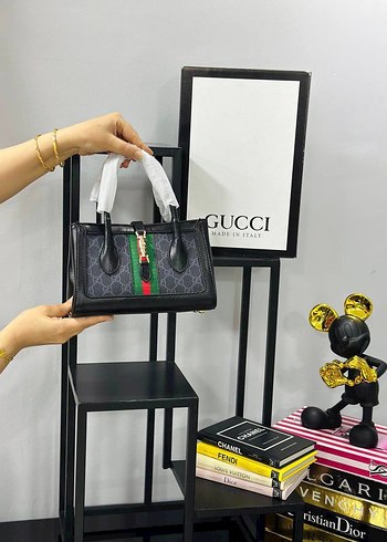  Beden Gucci Siyah Parlak Kadın Çanta