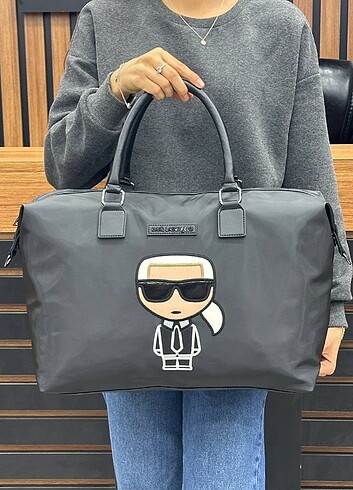 KARL LAGERFELD 
