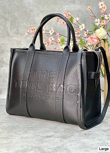 MARC JACOBS -