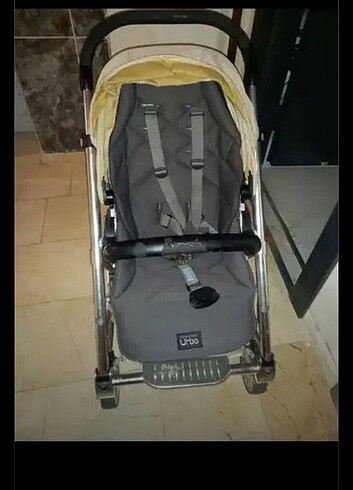 Kullanışlı bebek arabası