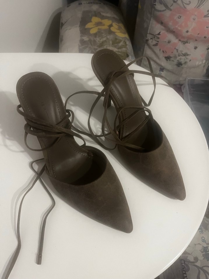 Bej Süet Stiletto Topuklu Kadın Ayakkabı - Görsel 3