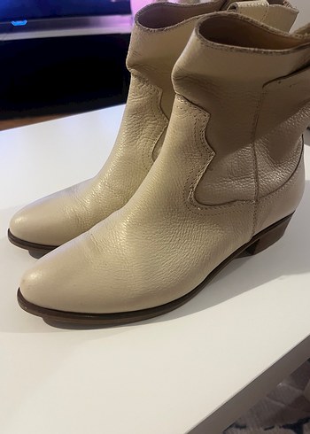 Bej Deri Kadın Botlar, Topuklu, Tokalı - Görsel 2