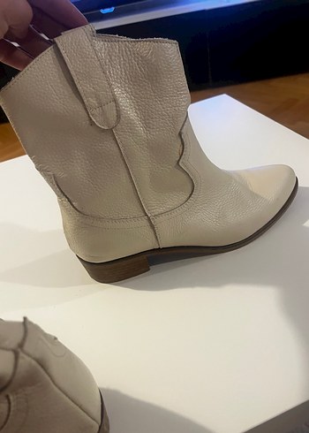 Bej Deri Kadın Botlar, Topuklu, Tokalı - Görsel 5