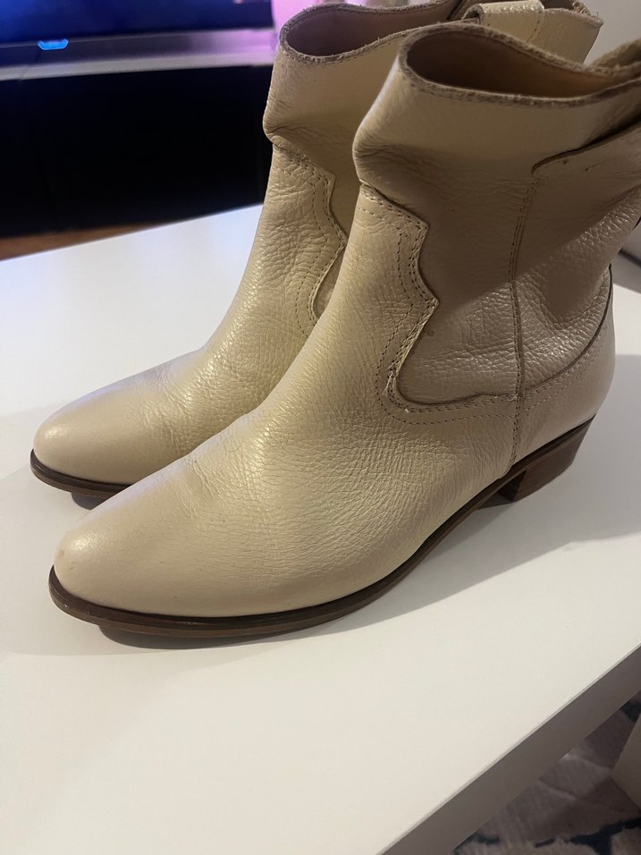 Bej Deri Kadın Botlar, Topuklu, Tokalı - Görsel 2