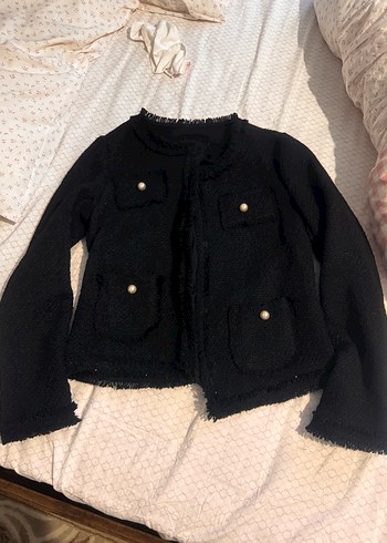 Düğmeli Siyah Mini Triko Ceket