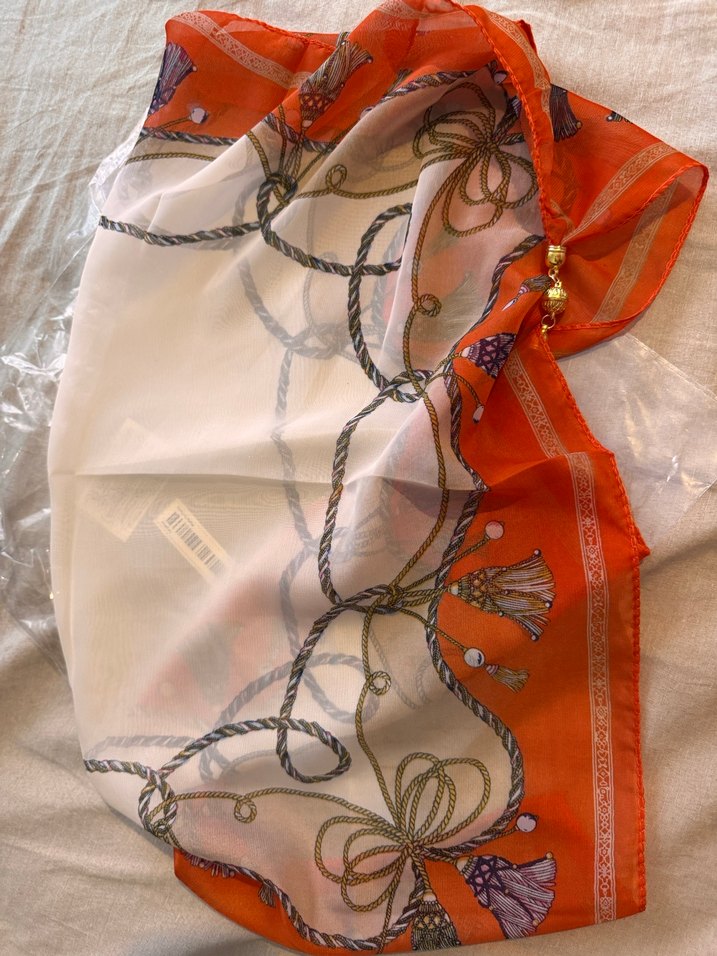 Mıknatıs Detaylı Çok Renkli Bohem İpek Eşarp - Görsel 2