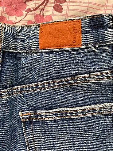 36 Beden Bershka şort