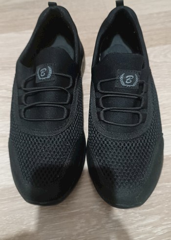 Siyah Bağcıklı Düz Taban Kadın Spor Ayakkabı - Görsel 2