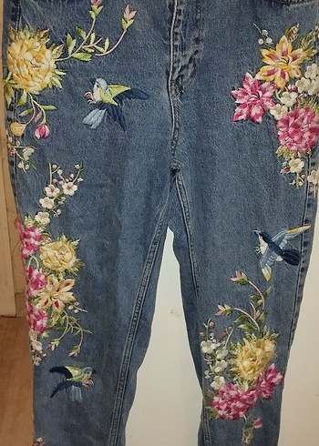 Çiçek Desenli Gevşek Kesim Denim Pantolon - Görsel 3