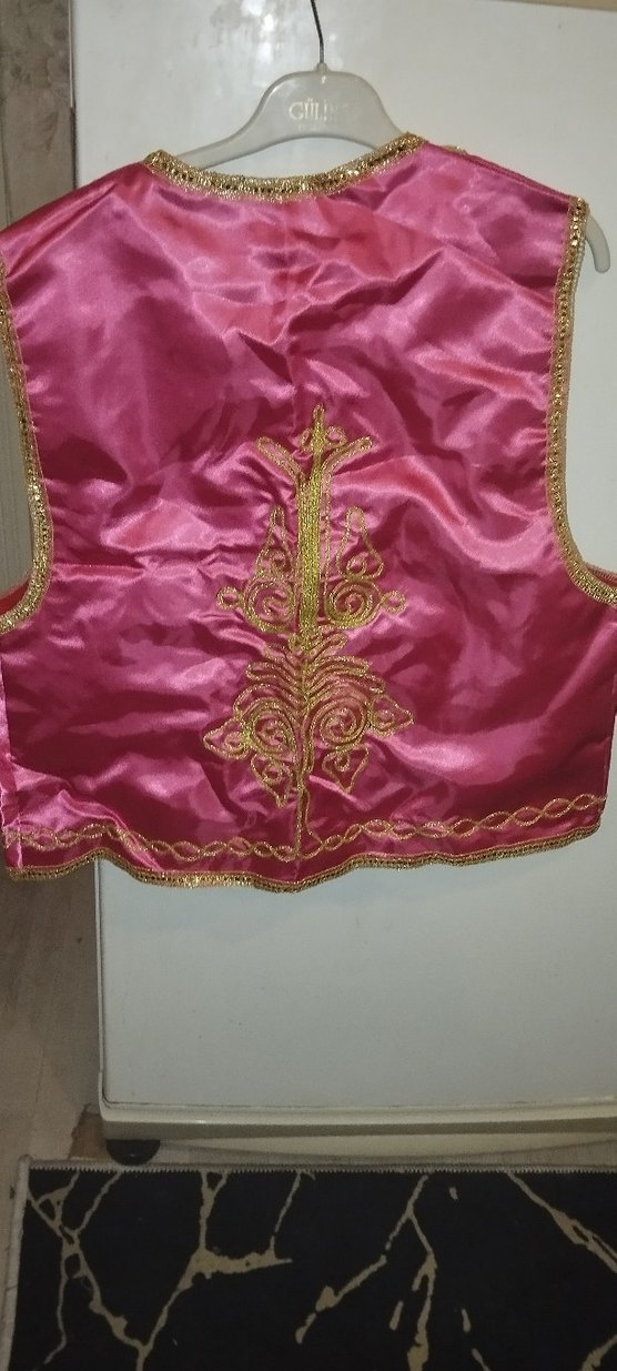 Bordo İşlemeli Kadın Yelek - Görsel 5