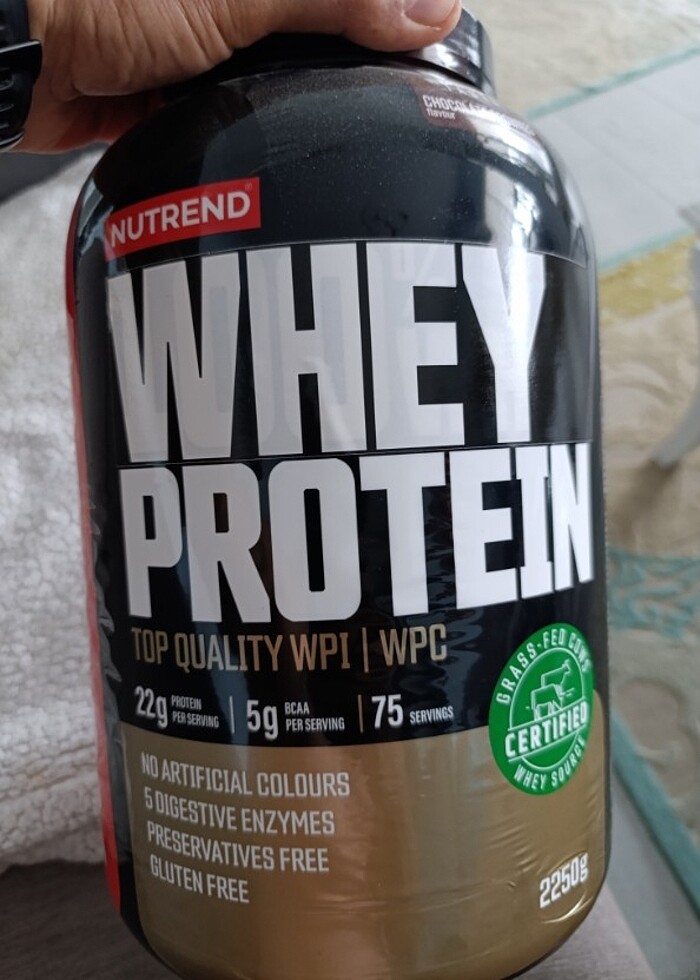 Boş protein tozu ve supplament bidonları - Görsel 2