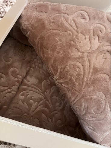 Çift kişilik yatak pike takımı - Görsel 5