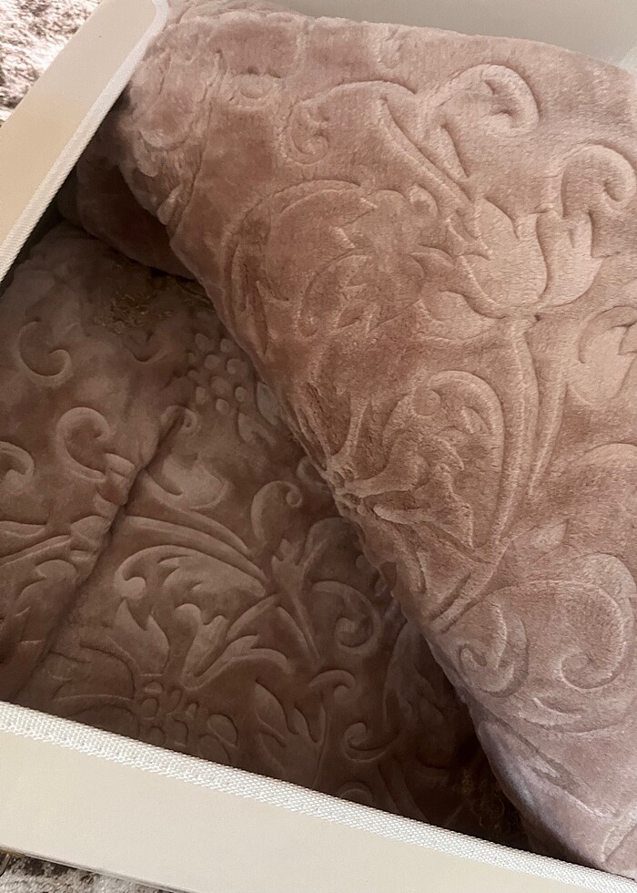 Çift kişilik yatak pike takımı - Görsel 5