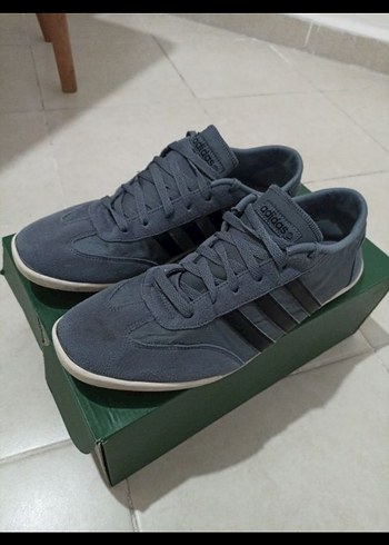 Adidas 44