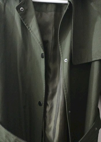 Kemerli Uzun Yeşil Kadın Trençkot - Görsel 3