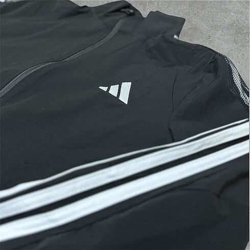 s Beden Adidas Eşofman