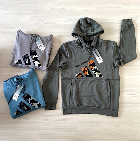 Adidas Sweatshirt