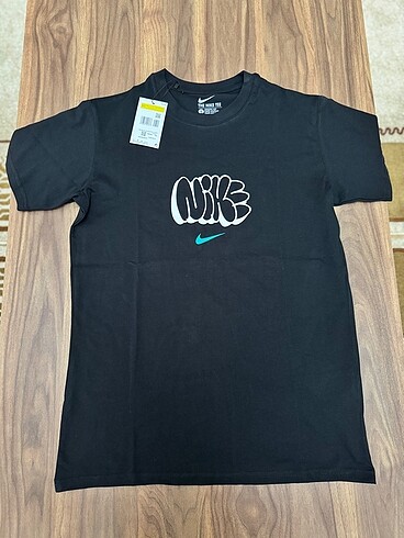 s Beden siyah Renk Nike Tshirt