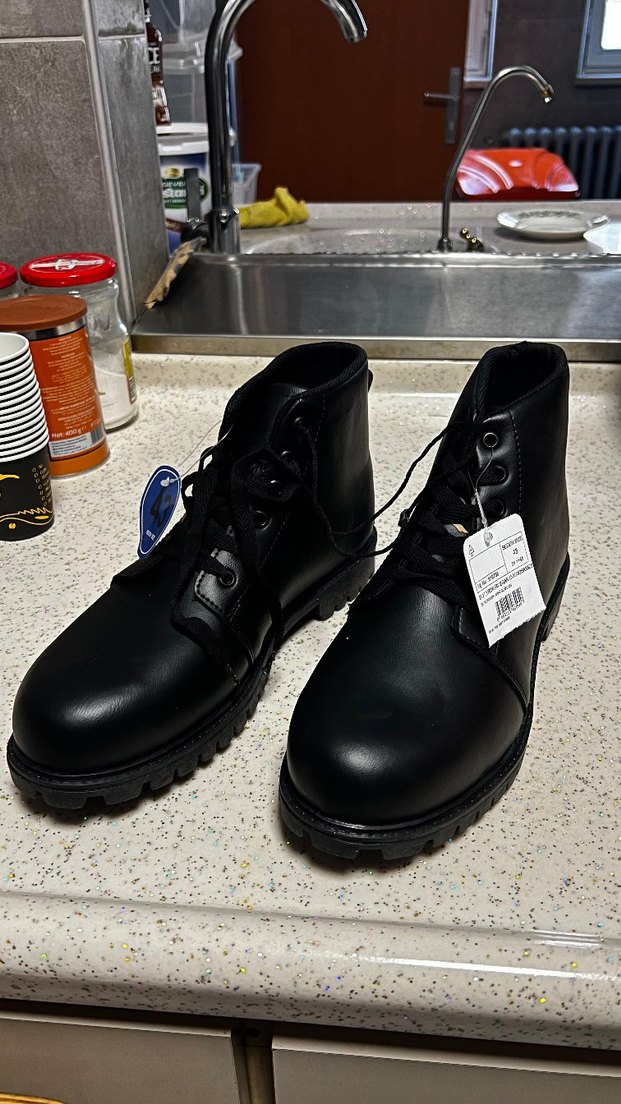 Erkek Bot - Görsel 2