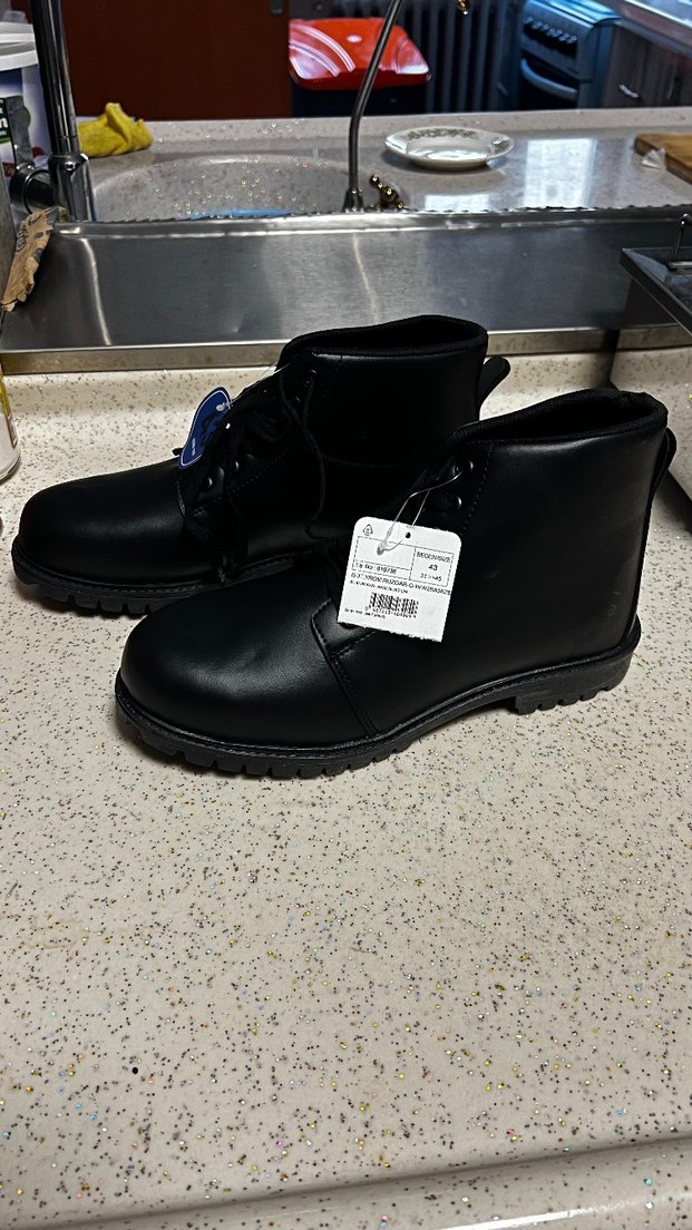 Erkek Bot - Görsel 3