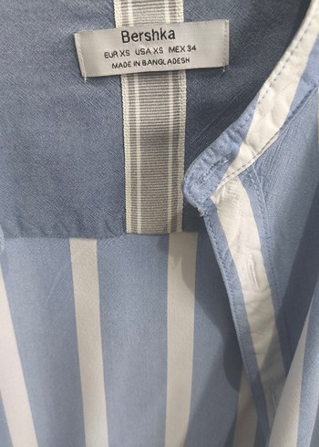 Bershka Dugmeli Mavi V Yakali Gomlek