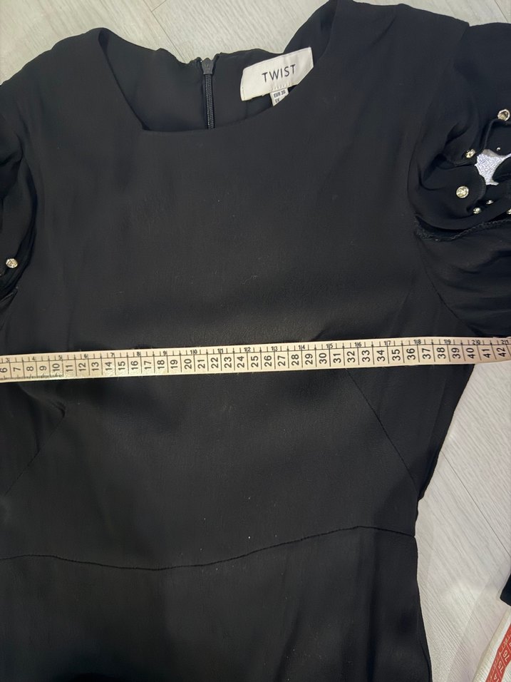 Omuz Detaylı Uzun Kollu  Elbise - Görsel 3