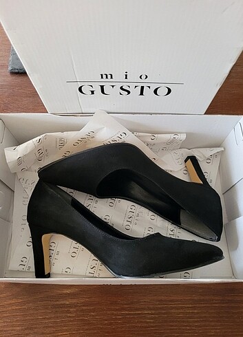 36 Beden siyah Renk Mio Gusto Siyah Süet Stiletto