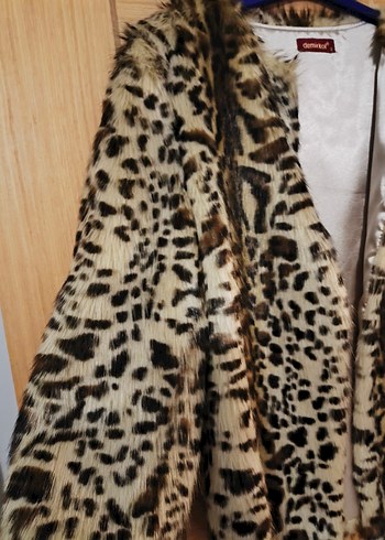 Leopar Desenli Kadın Suni Kürk Ceket - Görsel 3