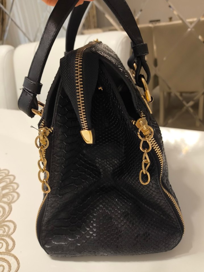 Siyah Yılan Derisi Desenli Deri Kadın Çanta - Görsel 2