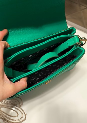 Yeşil Deri Kadın Çanta Tokalı - Görsel 4