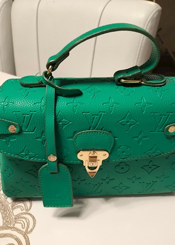 Yeşil Deri Kadın Çanta Tokalı - Görsel 2