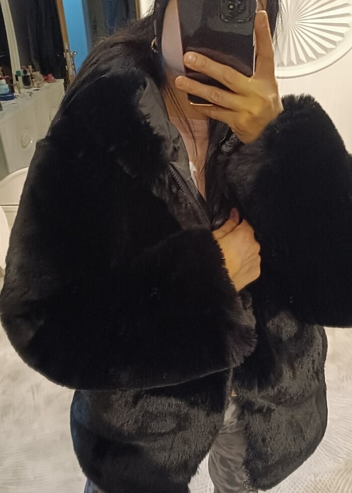 Siyah Kürk - Görsel 3