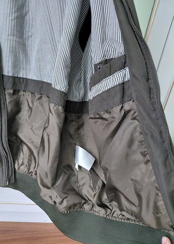 LC Waikiki Fermuarlı Erkek Yağmurluk