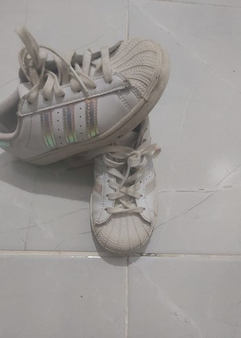 29 Beden beyaz Renk Adidas kiz çocuk Ayakkabı